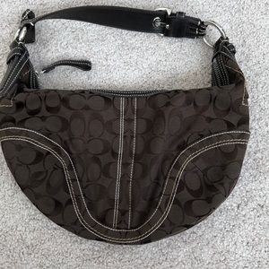 Medium size coach bag
